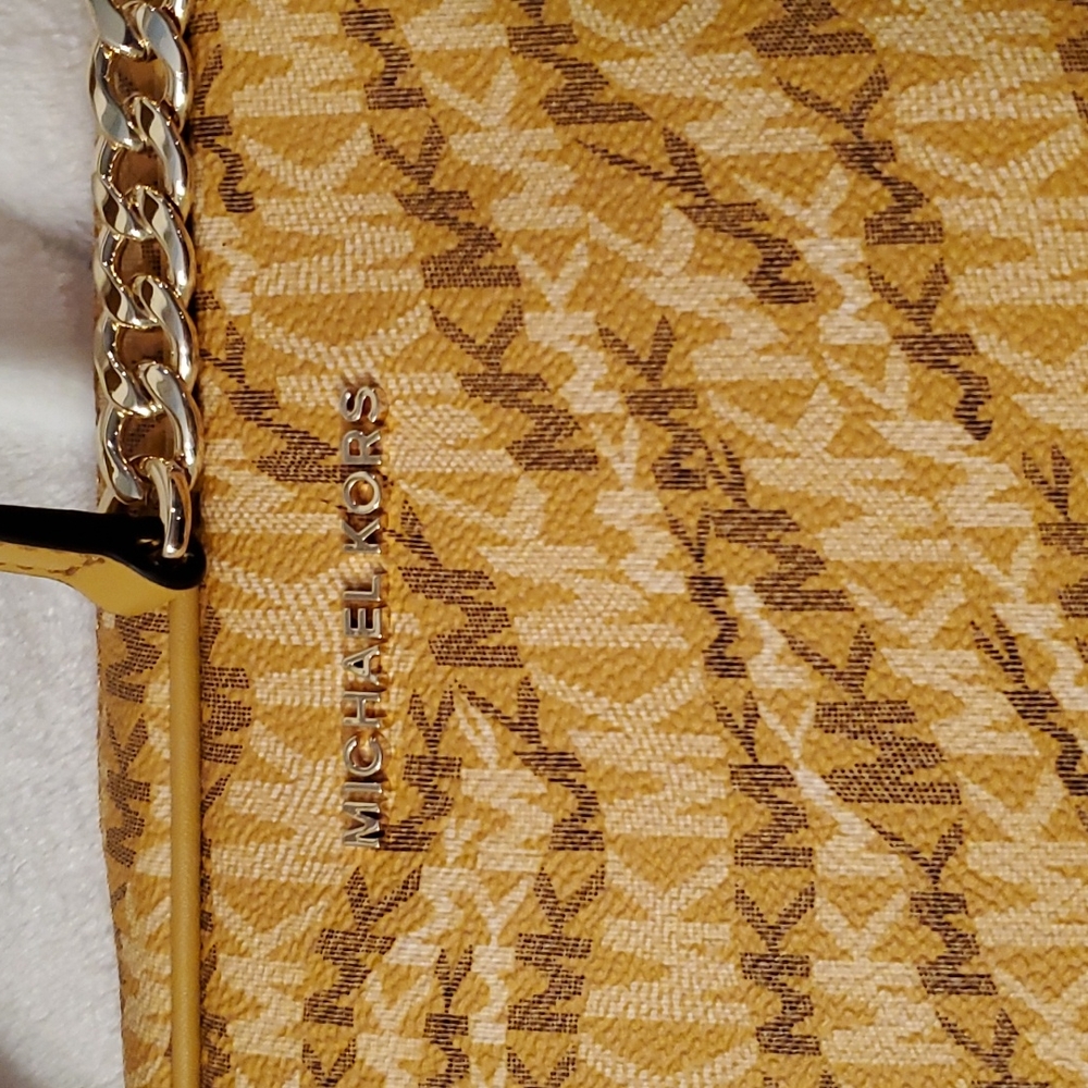 SOLD 🌟 NEW 🌟 Michael Kors Lg Jet Set Crossbody Bag - Picture 9 of 9
